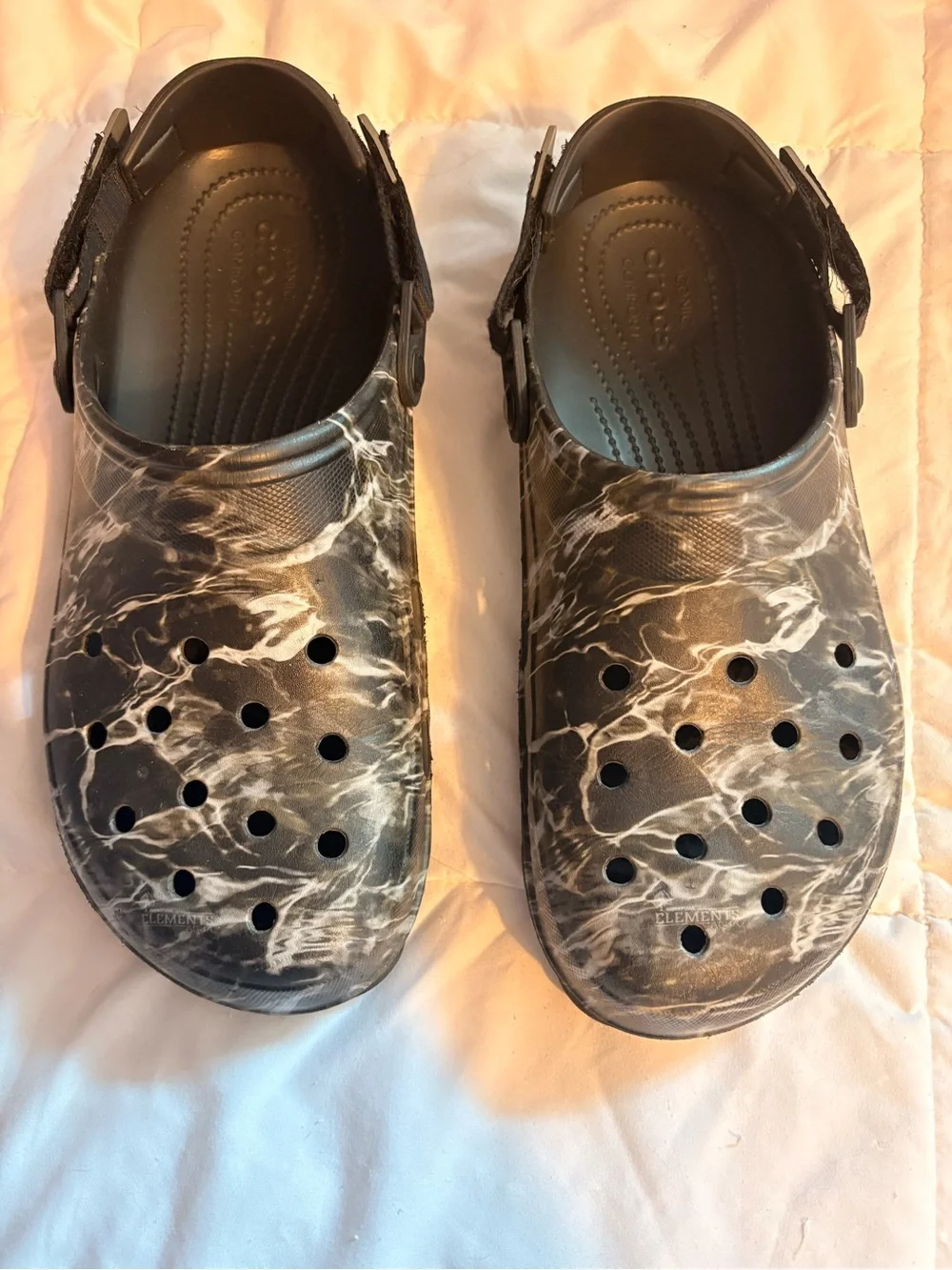 Men’s 13 Crocs Marbled Black & White Clog Sandals